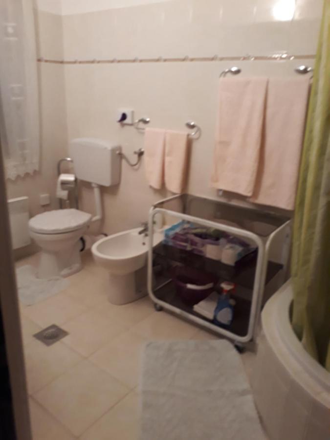 Apartment Tuja Jadrtovac ภายนอก รูปภาพ