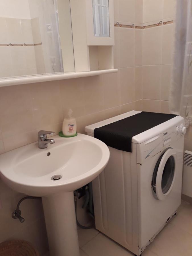 Apartment Tuja Jadrtovac ภายนอก รูปภาพ
