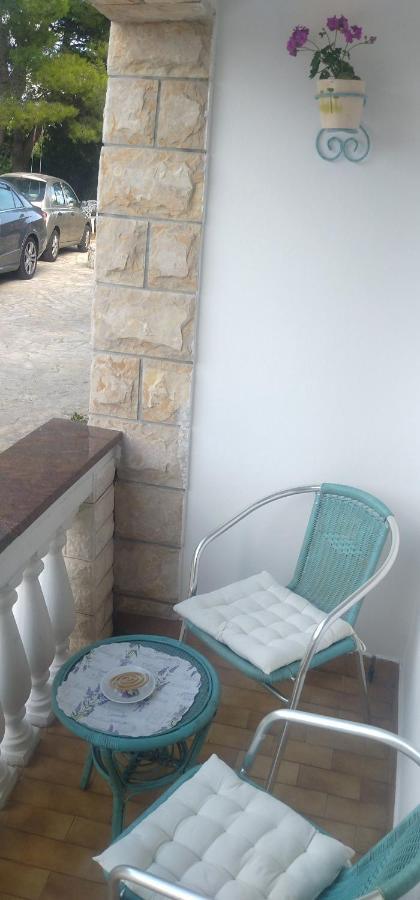 Apartment Tuja Jadrtovac ภายนอก รูปภาพ