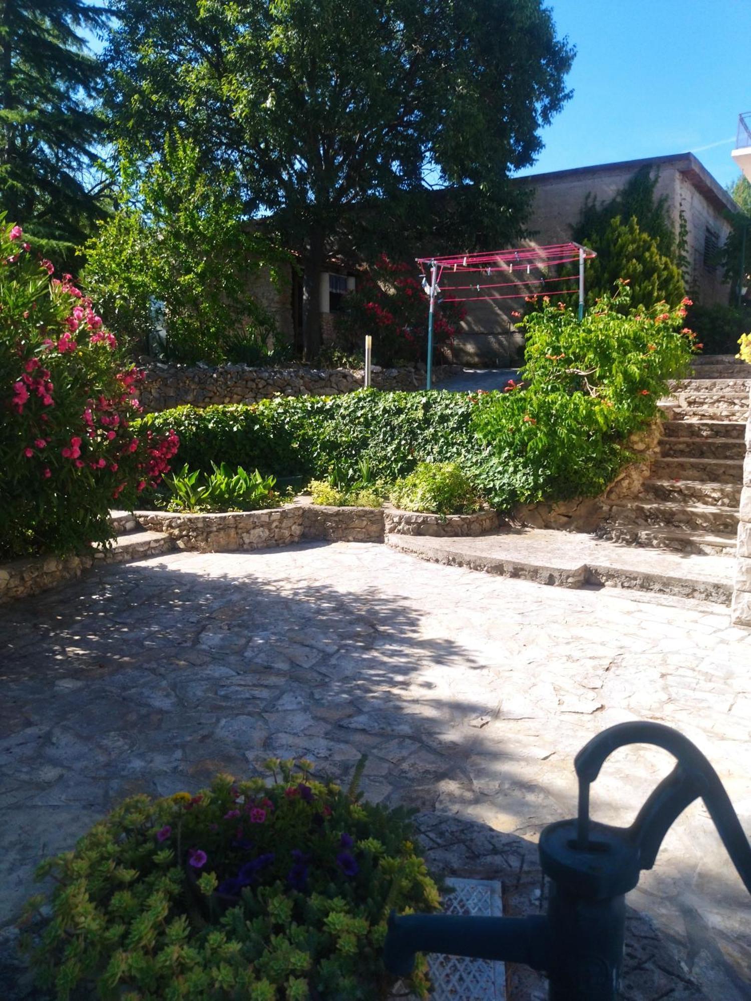 Apartment Tuja Jadrtovac ภายนอก รูปภาพ